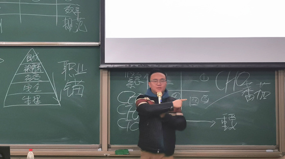 a886ed28f58a91bdd267dbd352d8d12e.jpg 2.jpg